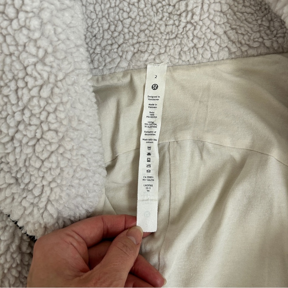 Lululemon Cinchable Fleece Zip-Up White Opal size 2 - Picture 4 of 8
